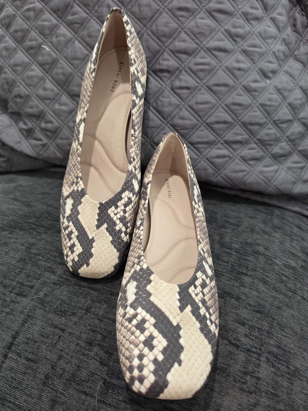 Women’s Snake-Print Ballet Heeled in Beige and Black Gianni Bini Size 10